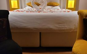 Spa Celyna Appartement Avec Jacuzzi Privatif